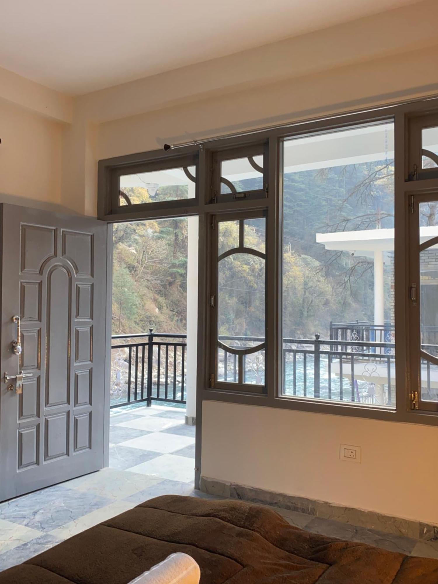 Hom House Of Mannmauji Riverside Kasol Dış mekan fotoğraf