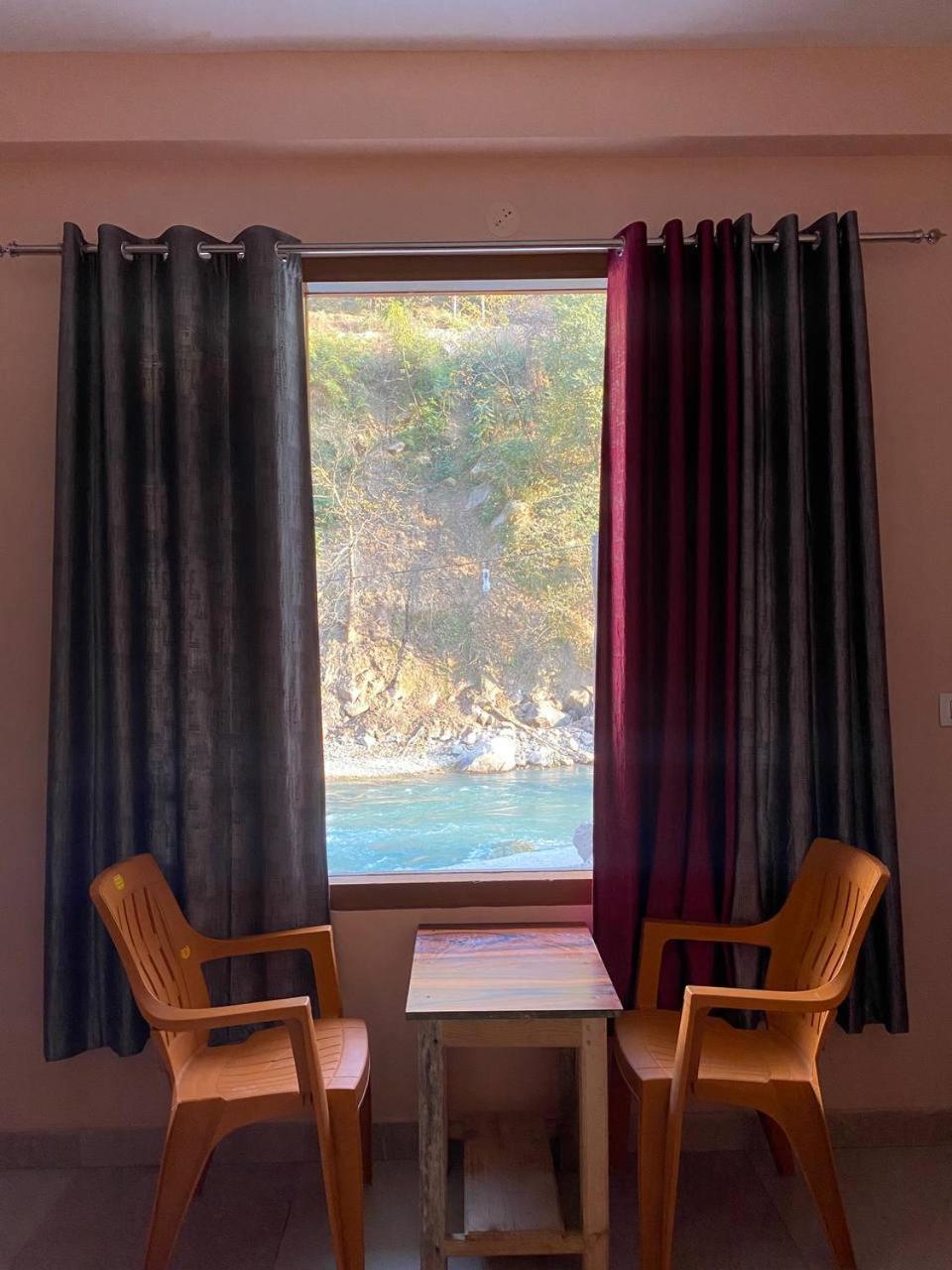 Hom House Of Mannmauji Riverside Kasol Dış mekan fotoğraf